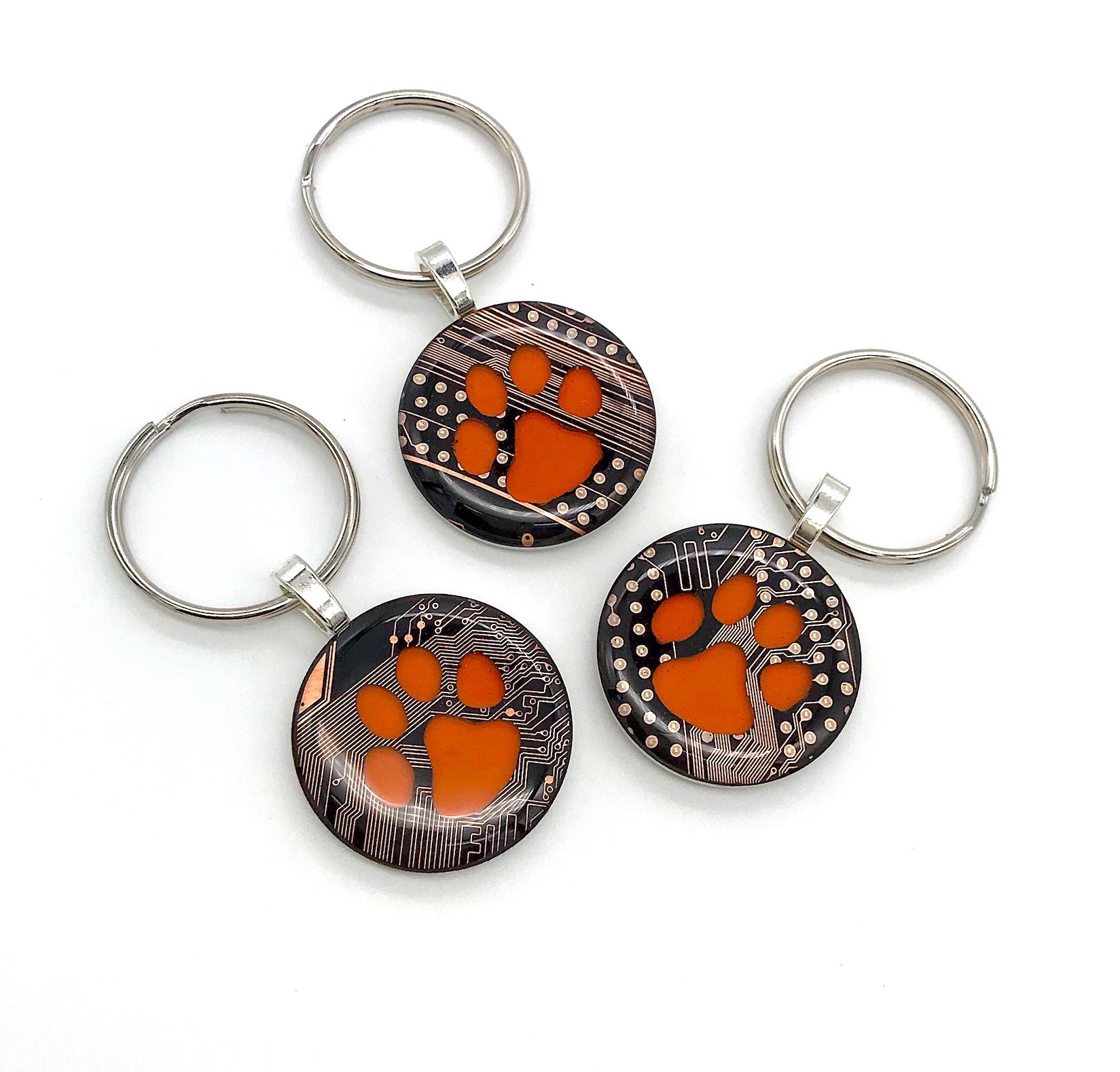 Keychain 'Paw Print Tiger Pride' | ShopOne | RIT